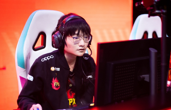 全新MOBA肉鸽游戏黑纱掠袭正式上线Steam